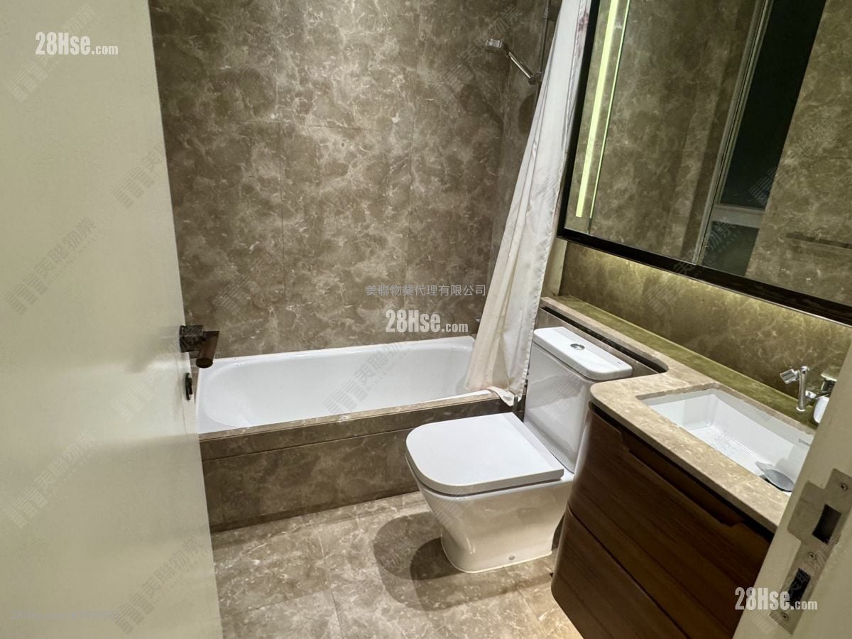Savannah Sell 3 Bedrooms , 2 Bathrooms 759 ft²