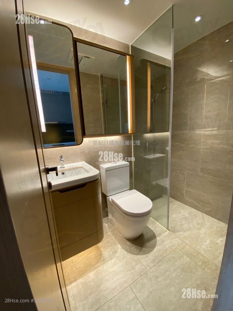 Upper East Sell Studio , 1 Bathroom 230 ft²