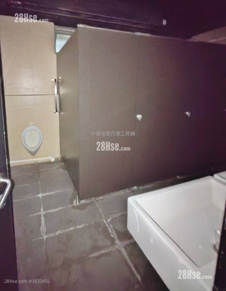 D2 Place Two 租盘 3 厕所