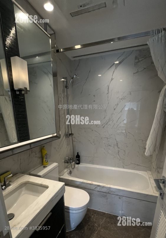 Monterey Rental 1 Bedroom , 1 Bathroom 364 ft²