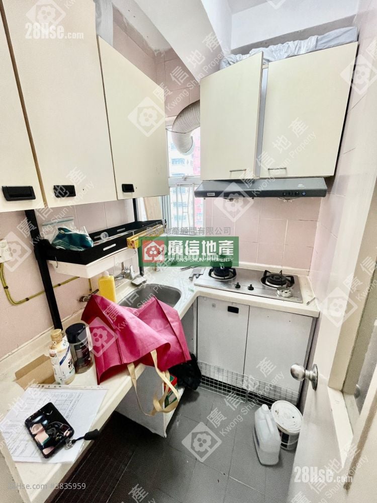 昌发大厦 售盘 2 房 , 1 浴室 325 平方尺