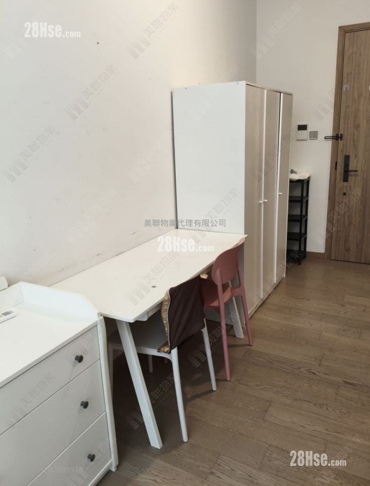 Centra Horizon Sell Studio , 1 Bathroom 251 ft²