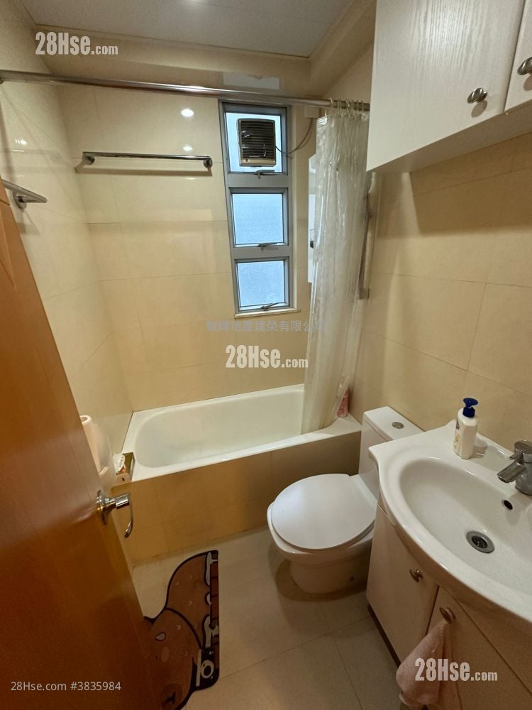 Bo Lun Building Rental 2 Bedrooms , 1 Bathroom 308 ft²