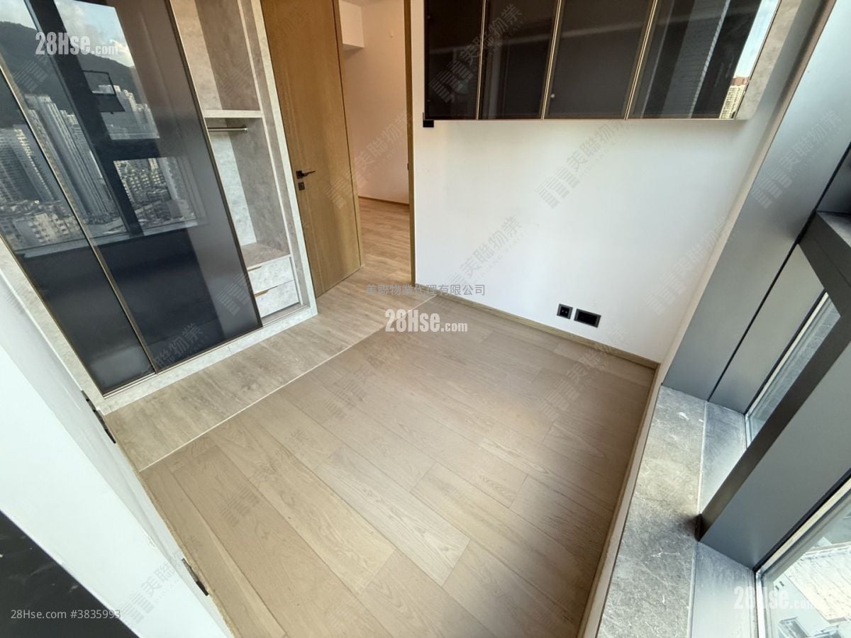 Phase 1B Of The Campton Sell 1 Bedroom 382 ft²