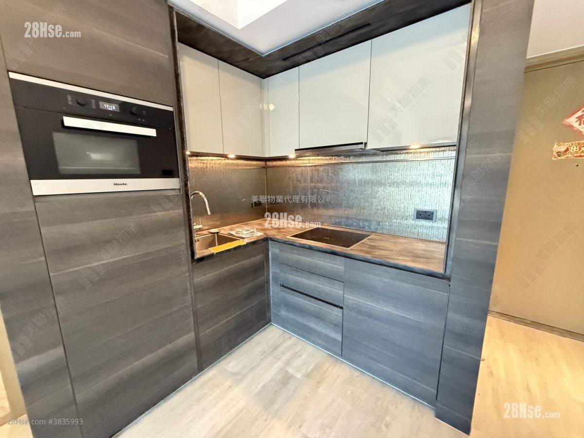 Phase 1B Of The Campton Sell 1 Bedroom 382 ft²