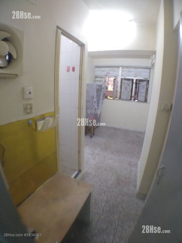 安福大樓 租盤 開放式間隔 , 1 浴室 130 平方呎