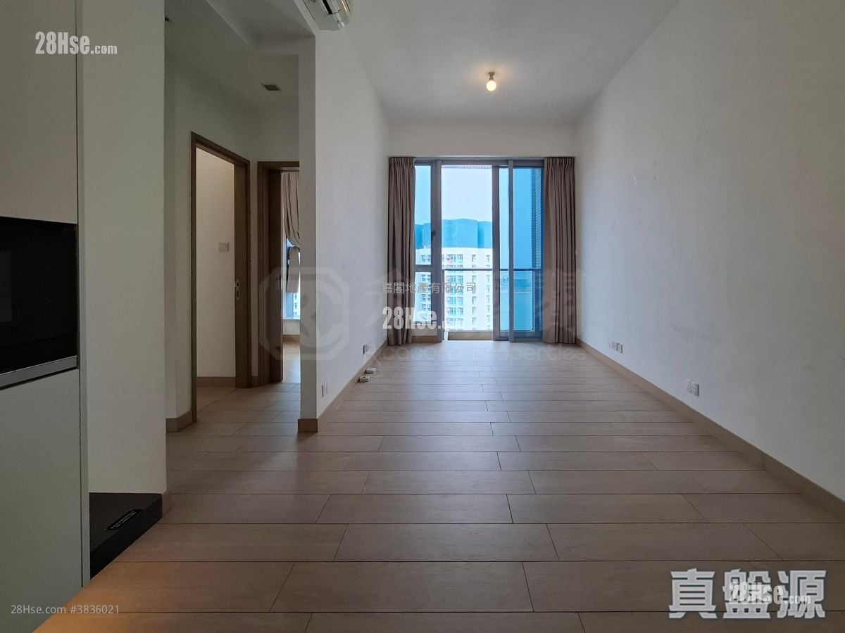 Century Link Sell 3 Bedrooms 572 ft²