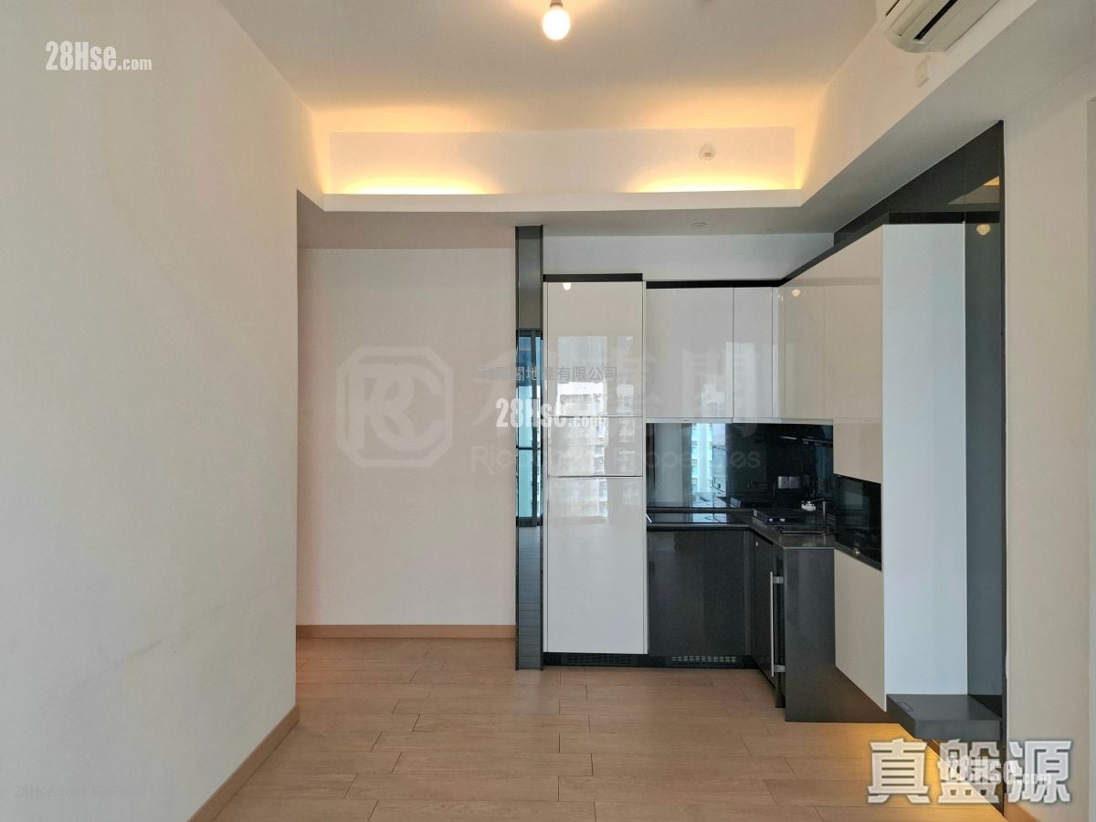 Century Link Sell 3 Bedrooms 572 ft²