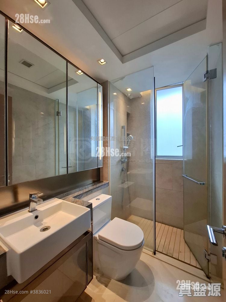 Century Link Sell 3 Bedrooms 572 ft²