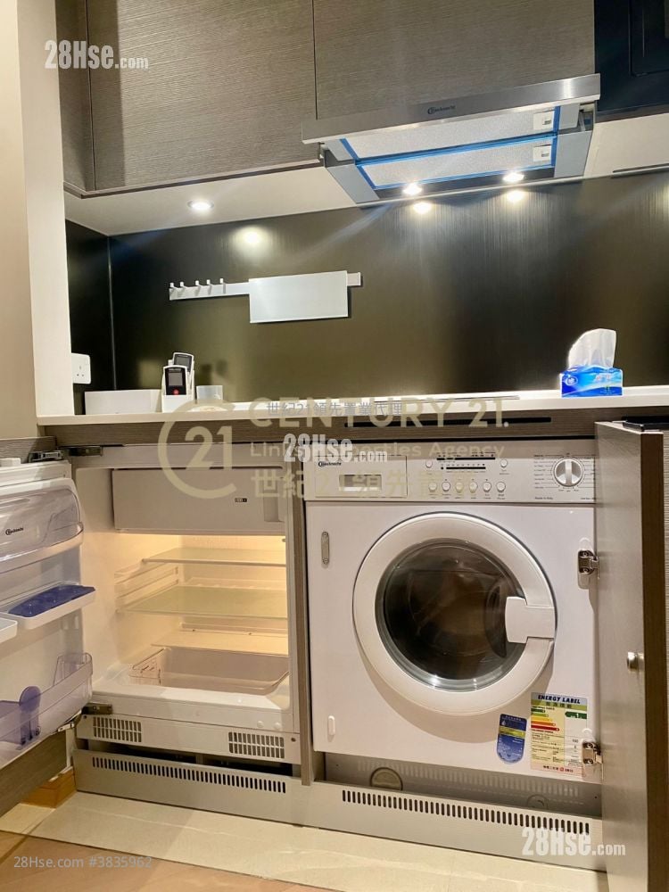 Upper East Sell Studio , 1 Bathroom 230 ft²