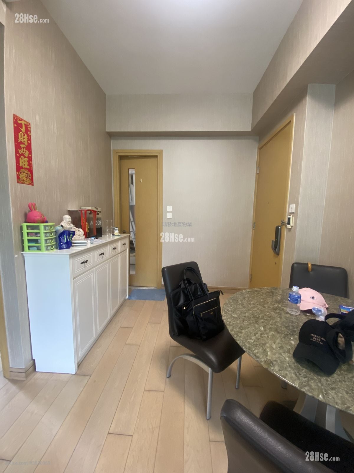 Gardenia Sell 3 Bedrooms , 2 Bathrooms 591 ft²