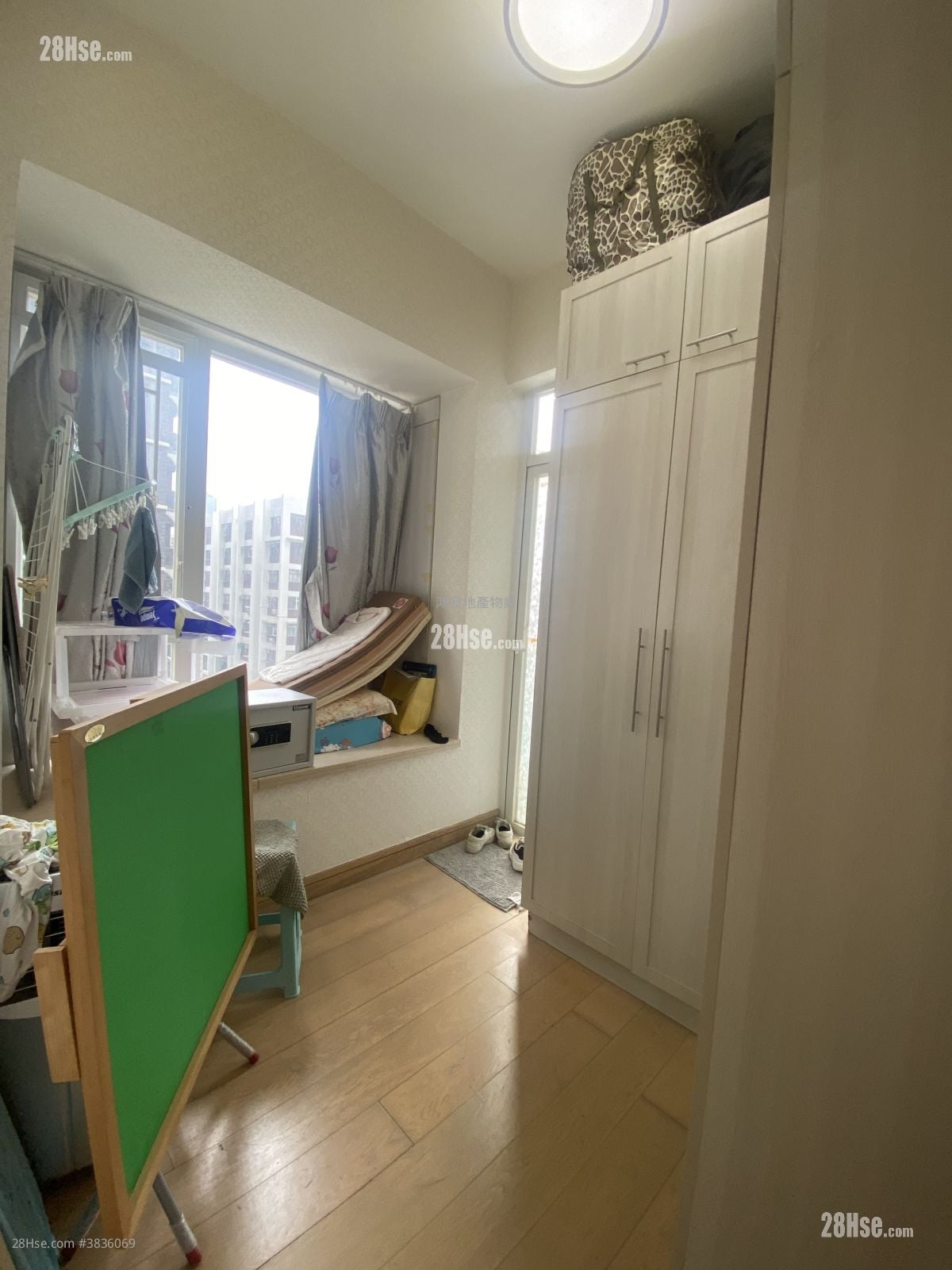Gardenia Sell 3 Bedrooms , 2 Bathrooms 591 ft²