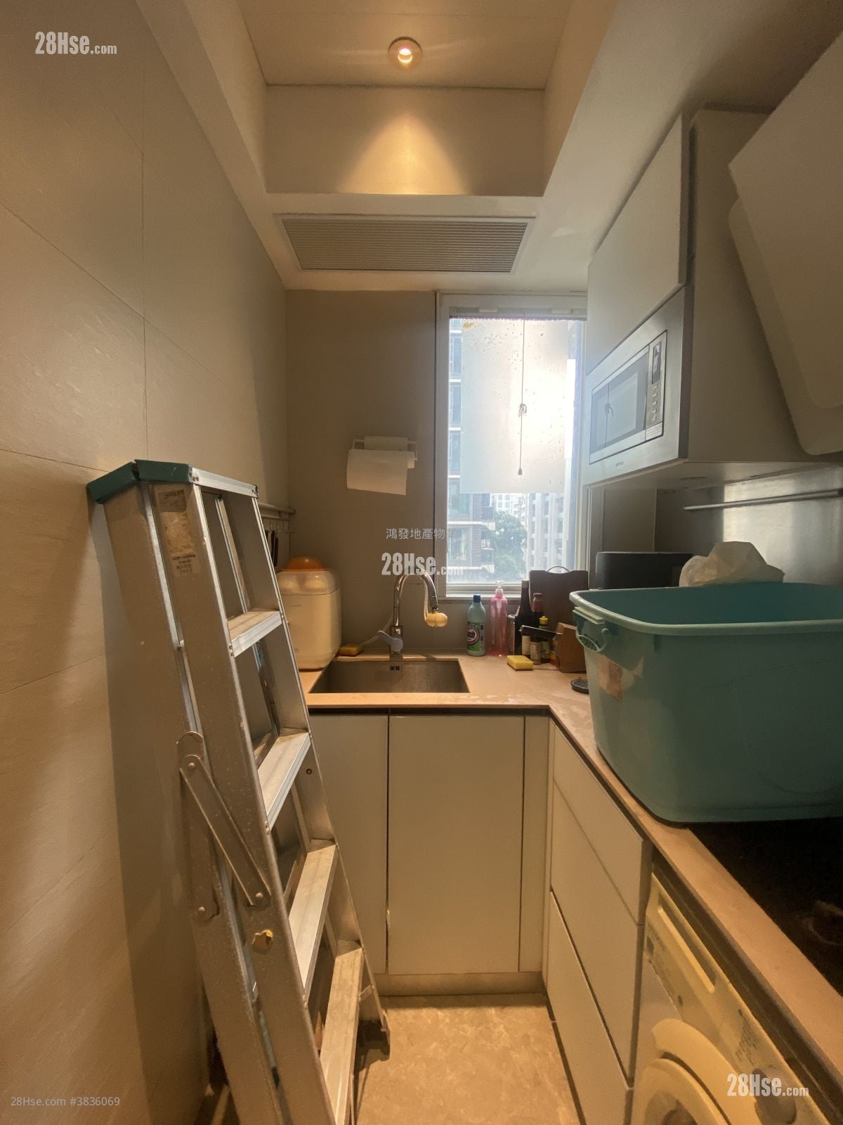 Gardenia Sell 3 Bedrooms , 2 Bathrooms 591 ft²