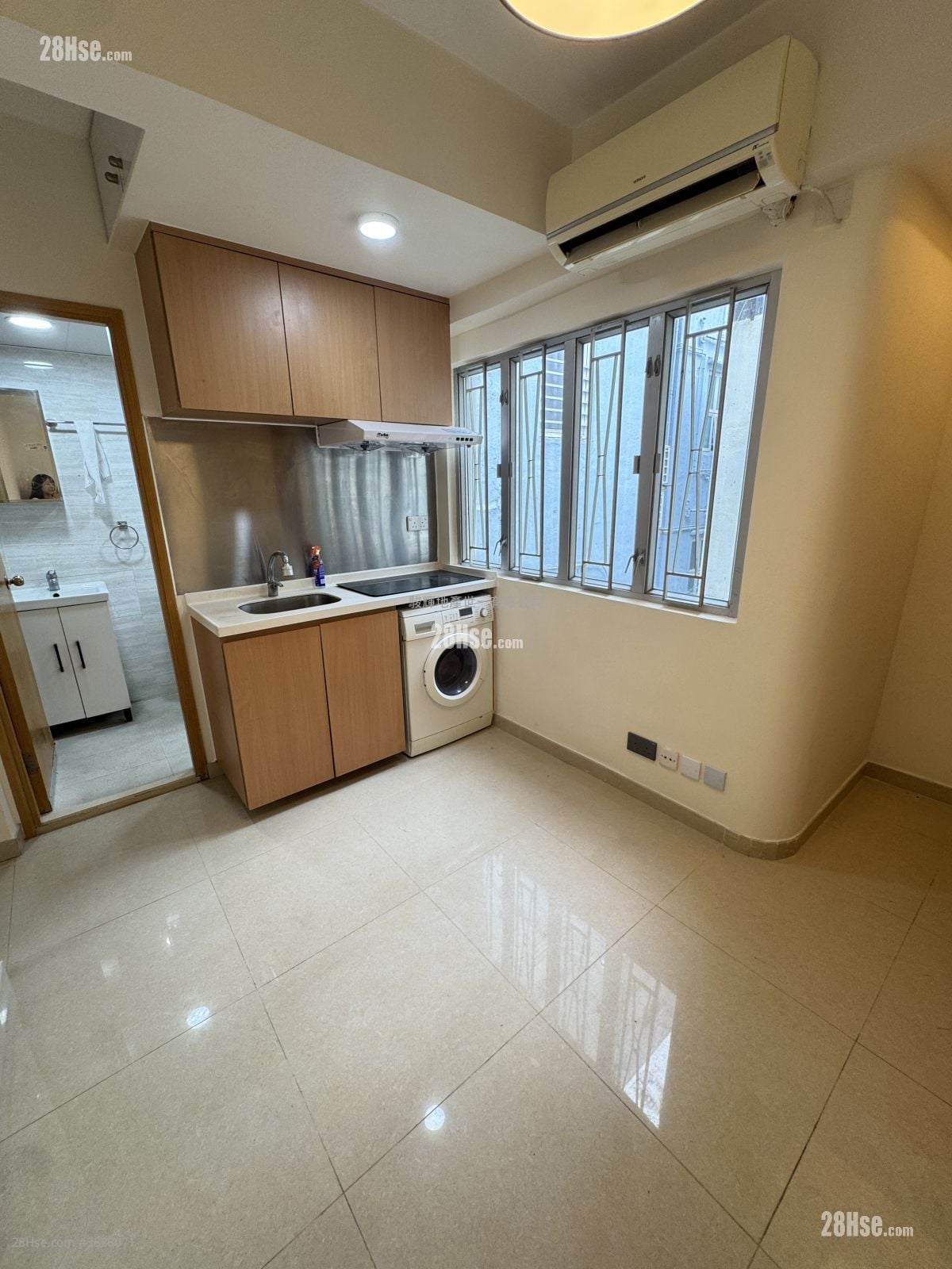 Luen Keung Building Rental 2 Bedrooms , 1 Bathroom 271 ft²