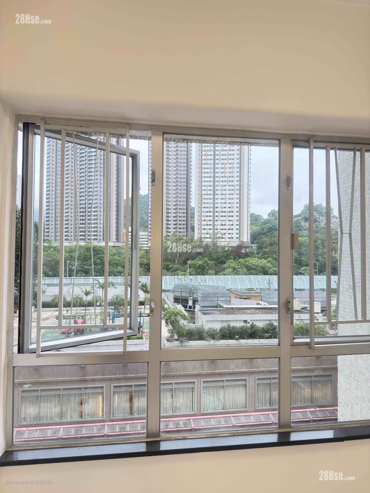Fanling Centre Sell 2 Bedrooms , 1 Bathroom 365 ft²