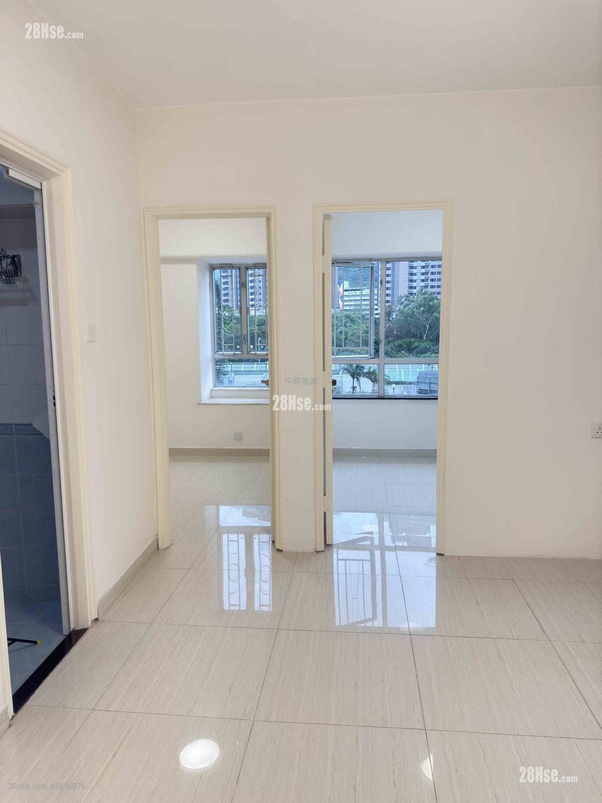 Fanling Centre Sell 2 Bedrooms , 1 Bathroom 365 ft²