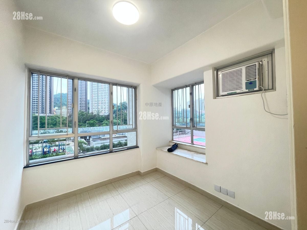 Fanling Centre Sell 2 Bedrooms , 1 Bathroom 365 ft²