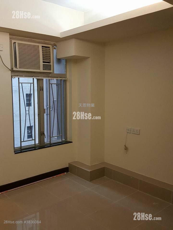 Wan Chai Sell 2 Bedrooms , 2 Bathrooms 588 ft²
