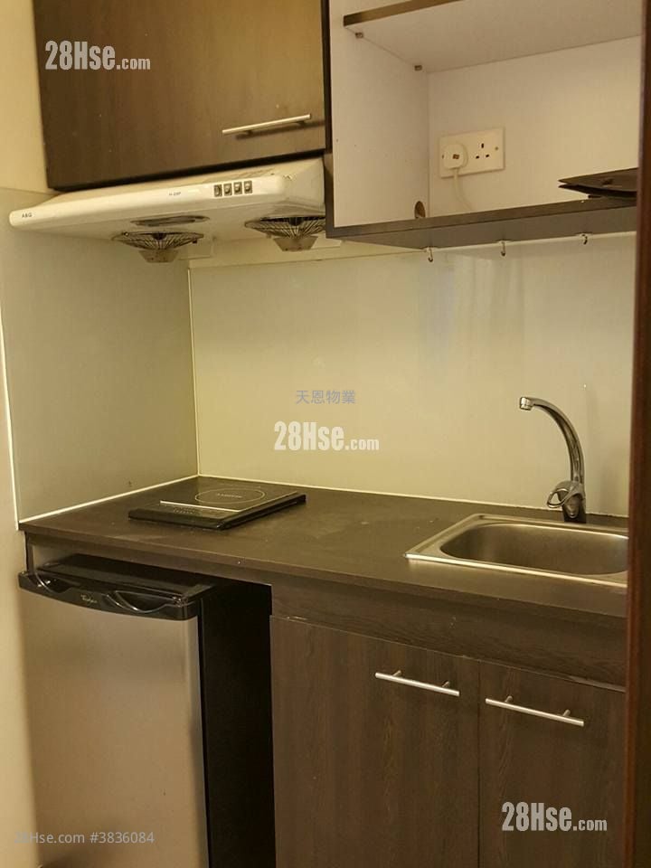 Wan Chai Sell 2 Bedrooms , 2 Bathrooms 588 ft²
