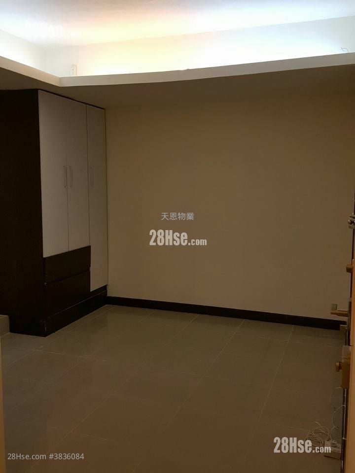 Wan Chai Sell 2 Bedrooms , 2 Bathrooms 588 ft²