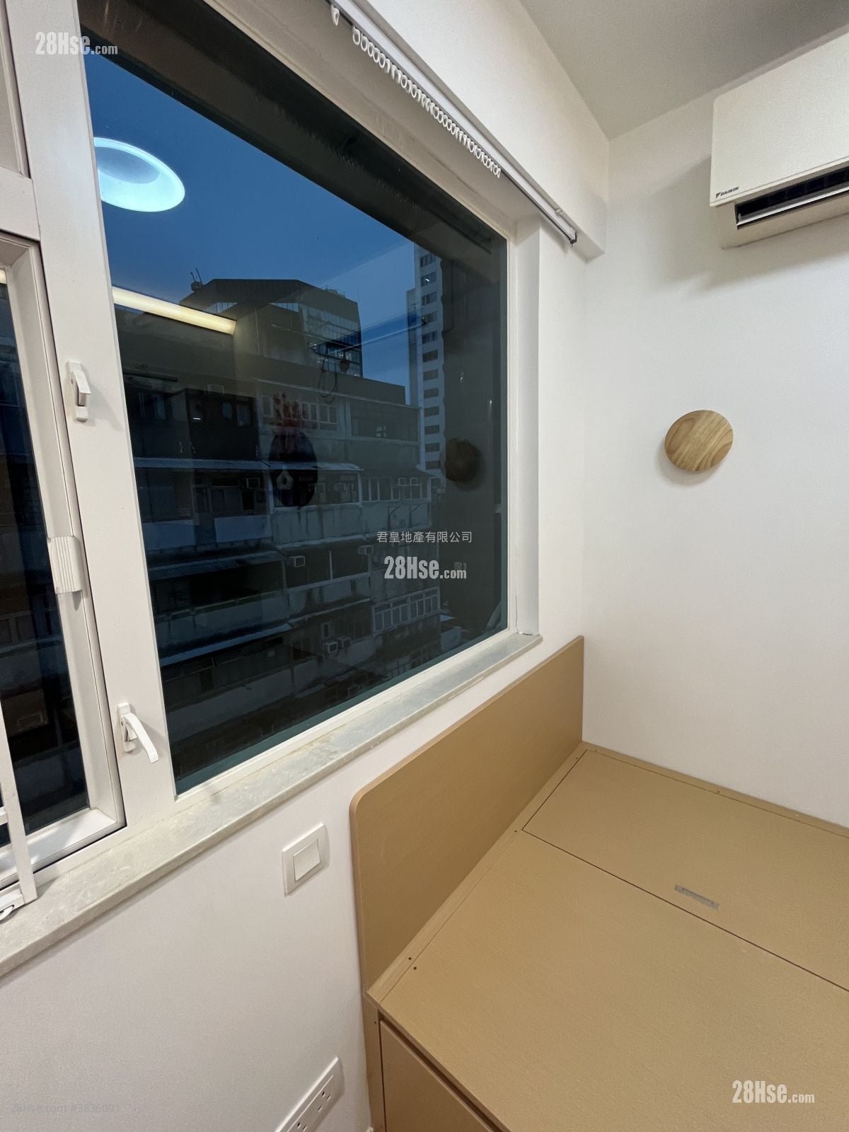 Lee Man Building Rental Studio , 1 Bathroom 150 ft²