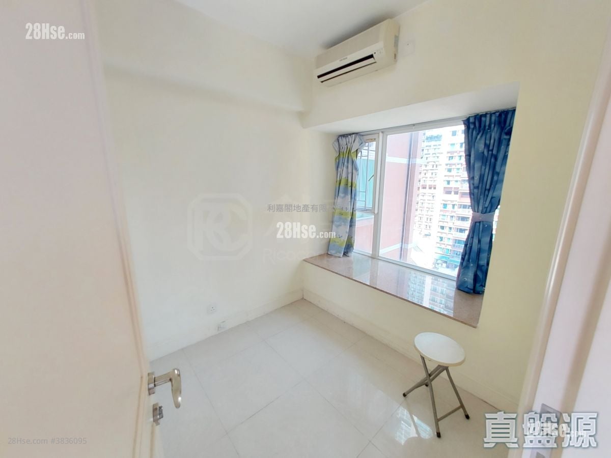 Metro Town Rental 2 Bedrooms , 1 Bathroom 503 ft²