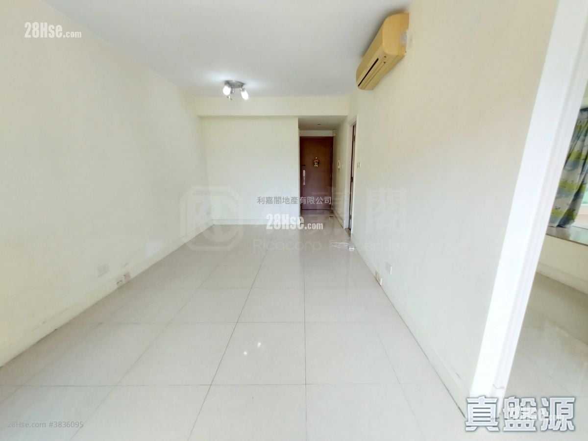 Metro Town Rental 2 Bedrooms , 1 Bathroom 503 ft²