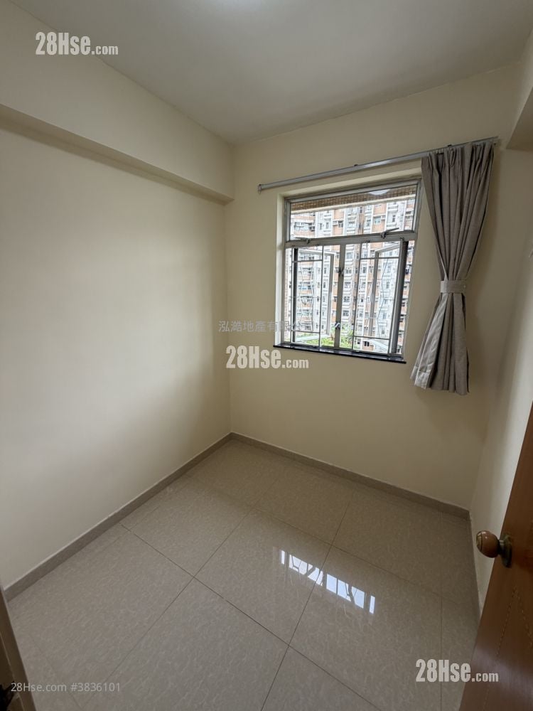 Eightland Gardens Rental 2 Bedrooms , 1 Bathroom 438 ft²