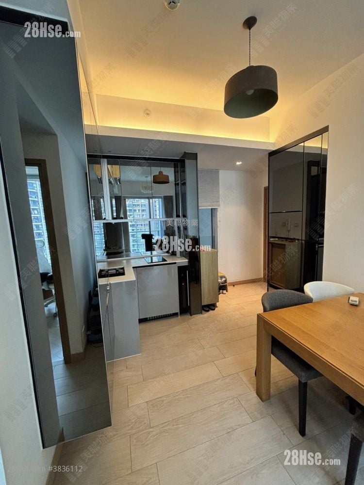 Century Link Sell 2 Bedrooms , 1 Bathroom 461 ft²