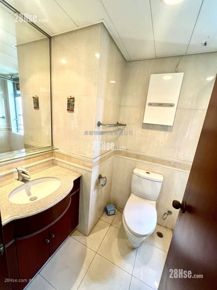 bathroom: Bellagio Sell 3 Bedrooms , 3 Bathrooms 935 ft²