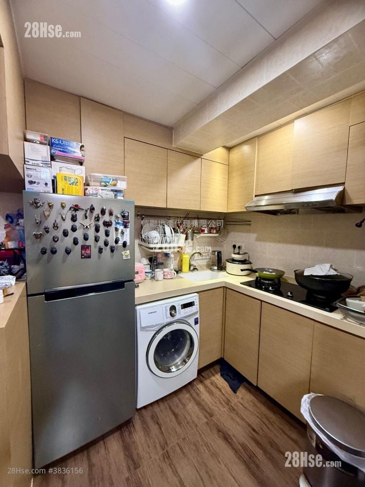 Union Plaza Sell 2 Bedrooms , 1 Bathroom 442 ft²