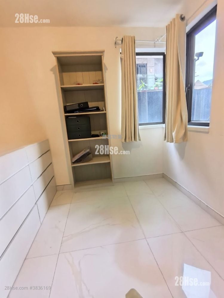 Village Sell 3 Bedrooms , 1 Bathroom 700 ft²