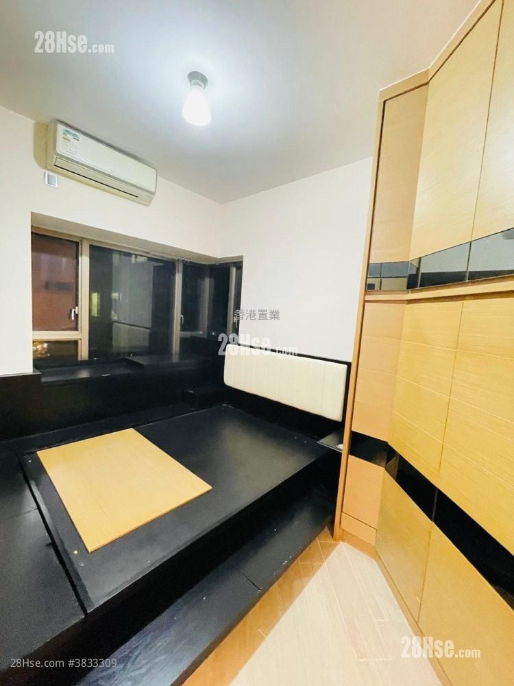 Sorrento Rental 3 Bedrooms 748 ft²