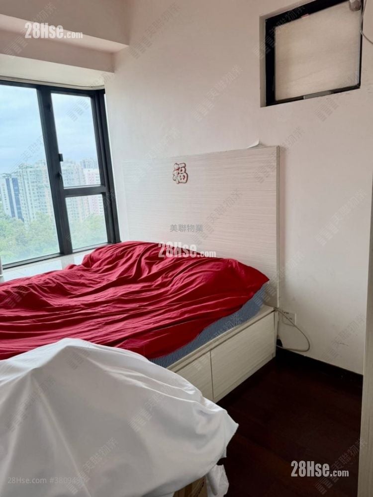 bedroom 1: Royal Green Sell 2 Bedrooms , 1 Bathroom 413 ft²