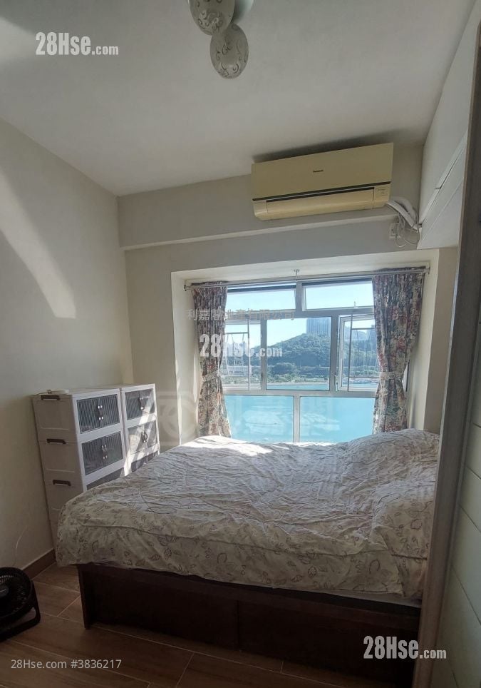 Greenview Terrace Sell 3 Bedrooms , 2 Bathrooms 660 ft²