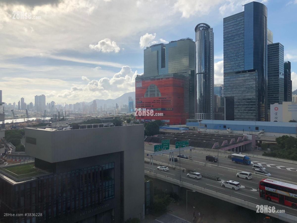 Pacific Trade Centre Rental 3 Bedrooms , 1 Toilet 1,300 ft²