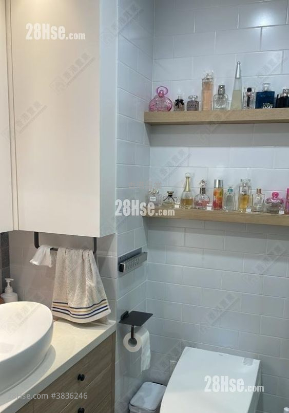 Nob Hill Sell 2 Bedrooms , 1 Bathroom 455 ft²