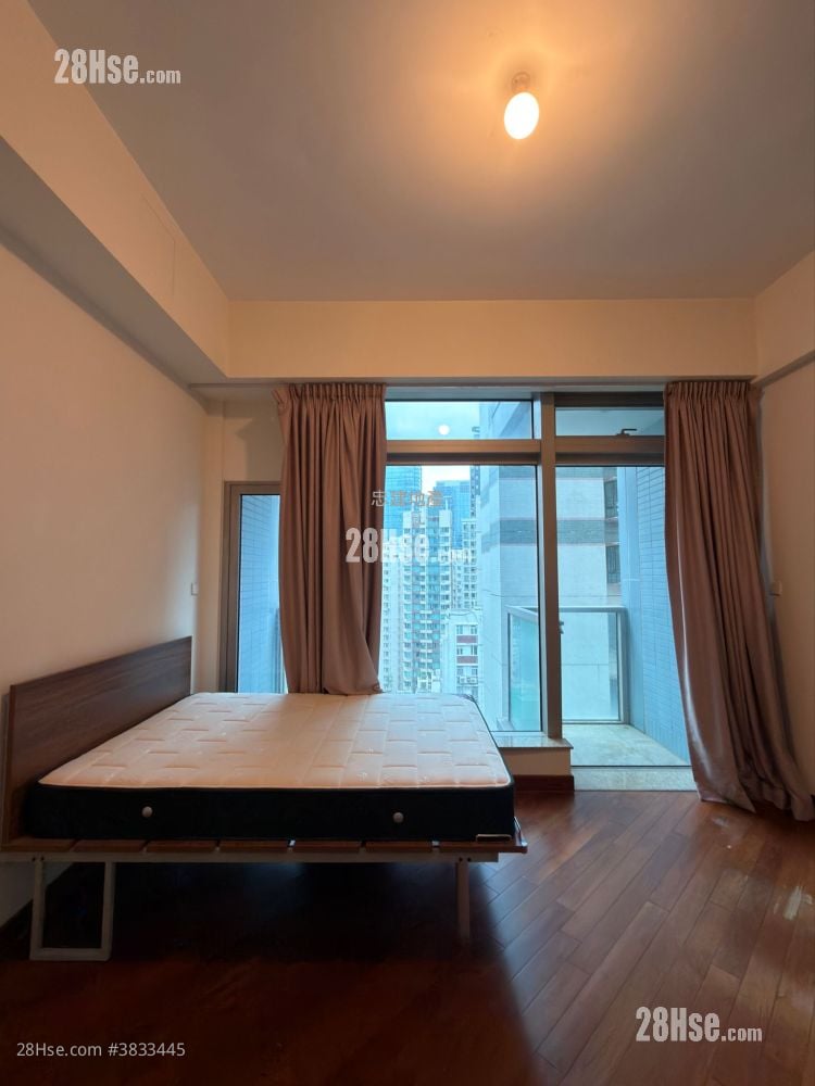 The Avenue Rental Studio , 1 Bathroom 339 ft²