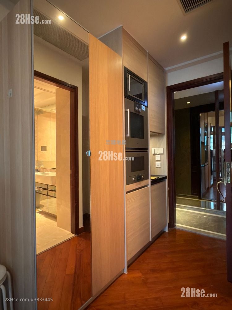 The Avenue Rental Studio , 1 Bathroom 339 ft²