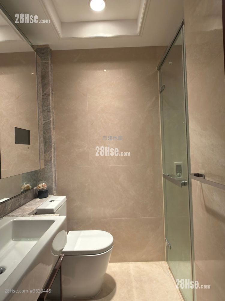 The Avenue Rental Studio , 1 Bathroom 339 ft²