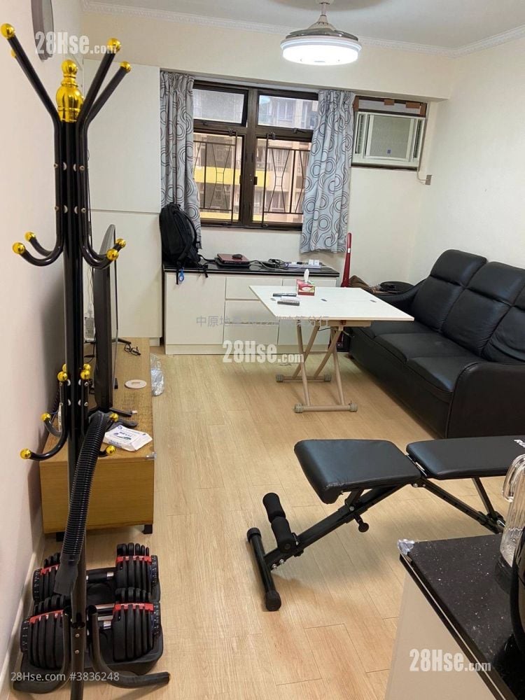 Kinga Court Sell 2 Bedrooms 447 ft²