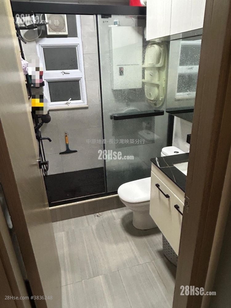Kinga Court Sell 2 Bedrooms 447 ft²