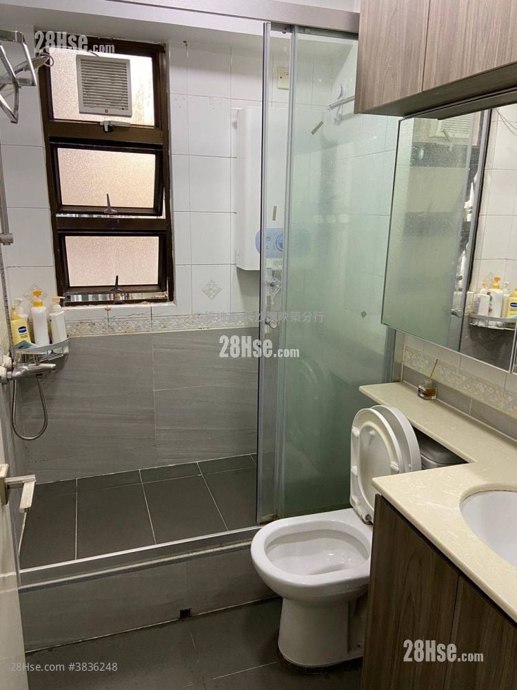 Kinga Court Sell 2 Bedrooms 447 ft²