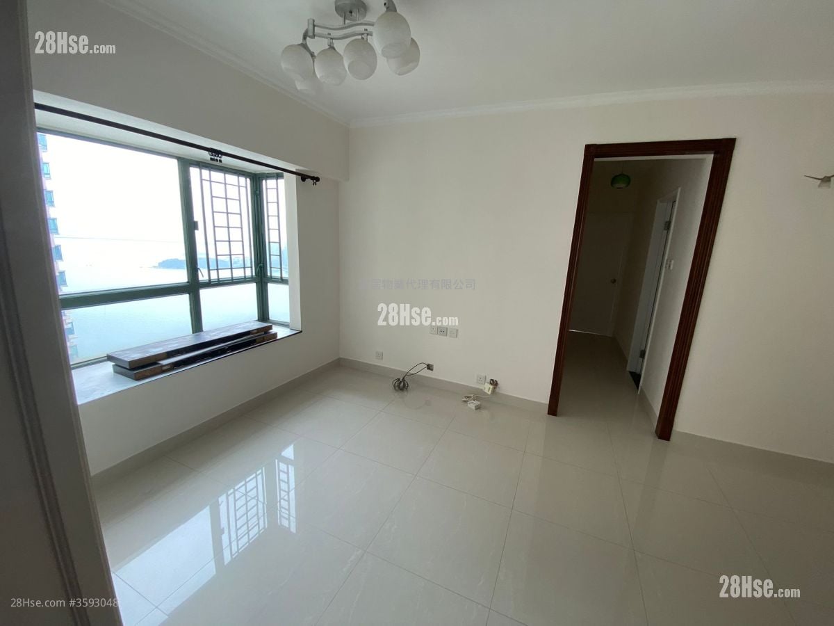 Sea Crest Villa Rental 3 Bedrooms , 1 Bathroom 561 ft²