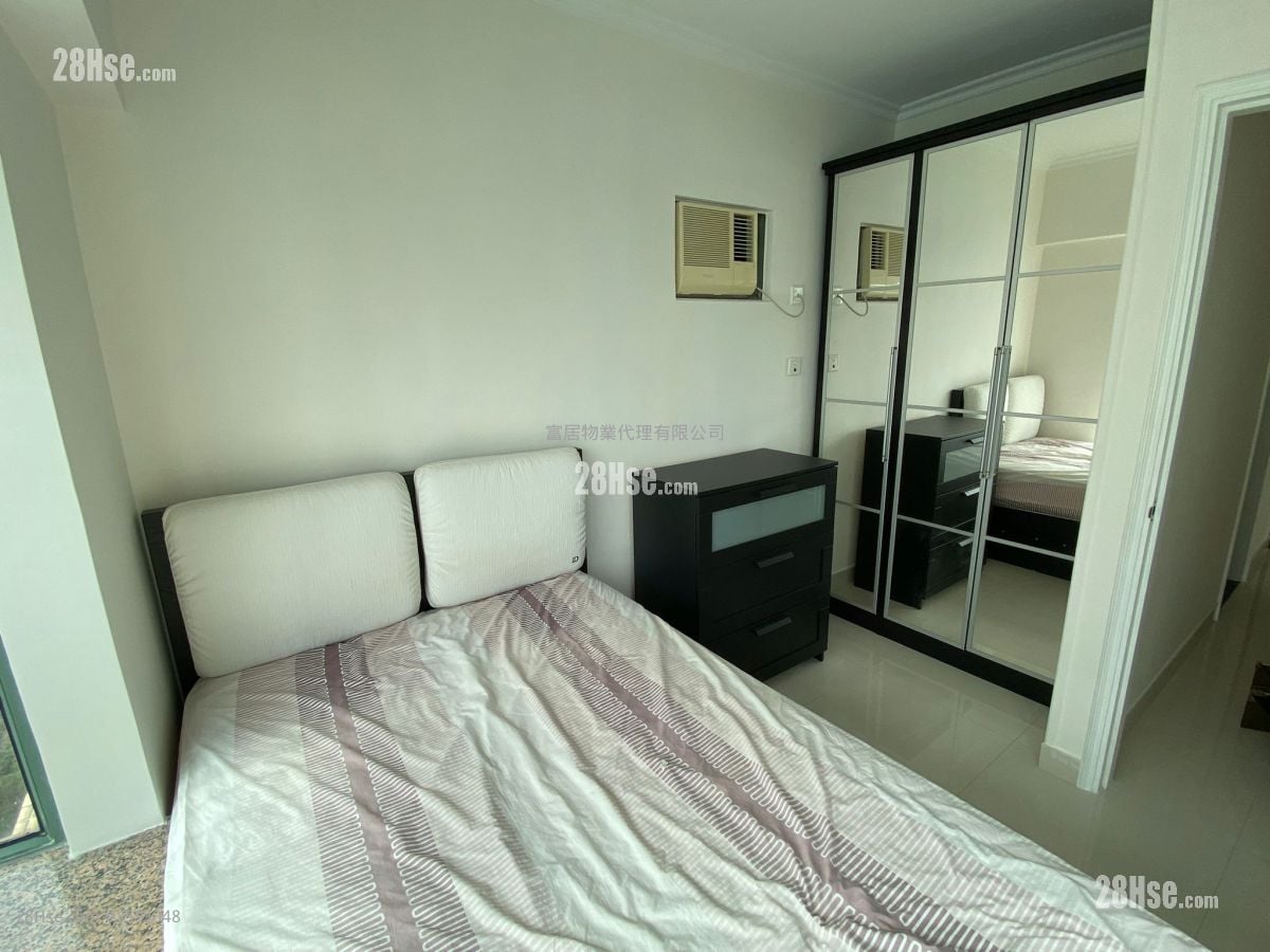 Sea Crest Villa Rental 3 Bedrooms , 1 Bathroom 561 ft²