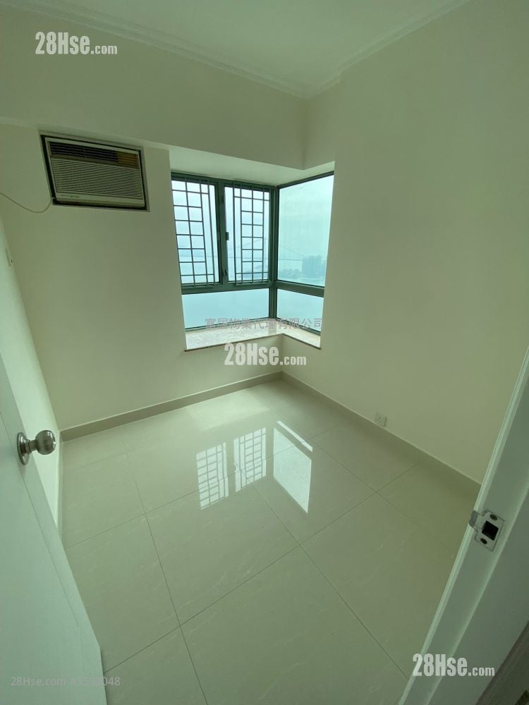 Sea Crest Villa Rental 3 Bedrooms , 1 Bathroom 561 ft²