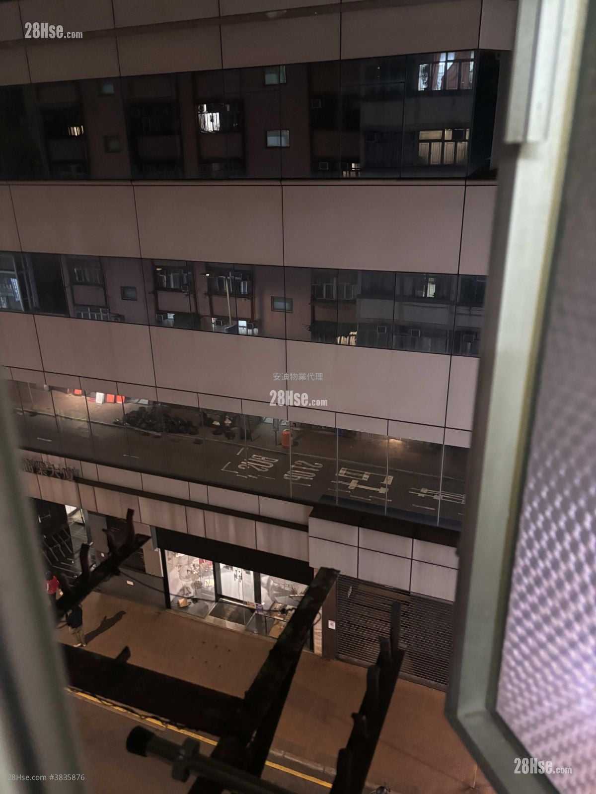 单幢楼房 租盘 开放式间隔 100 平方尺