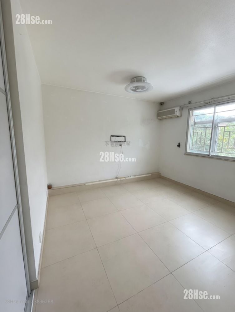 Village Rental 3 Bedrooms , 3 Bathrooms 1,750 ft²