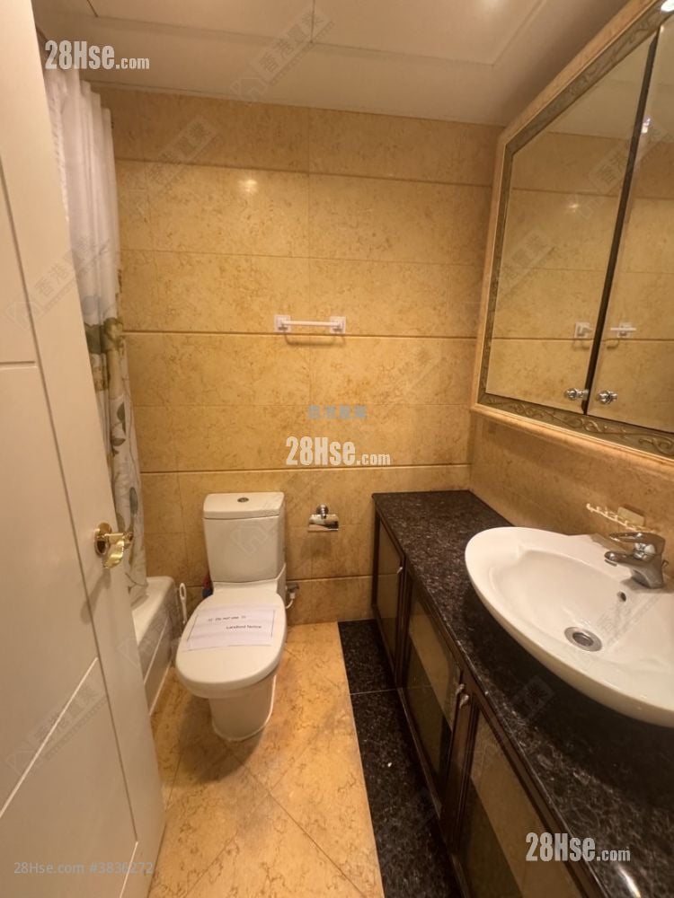 The Arch Rental 3 Bedrooms , 2 Bathrooms 846 ft²