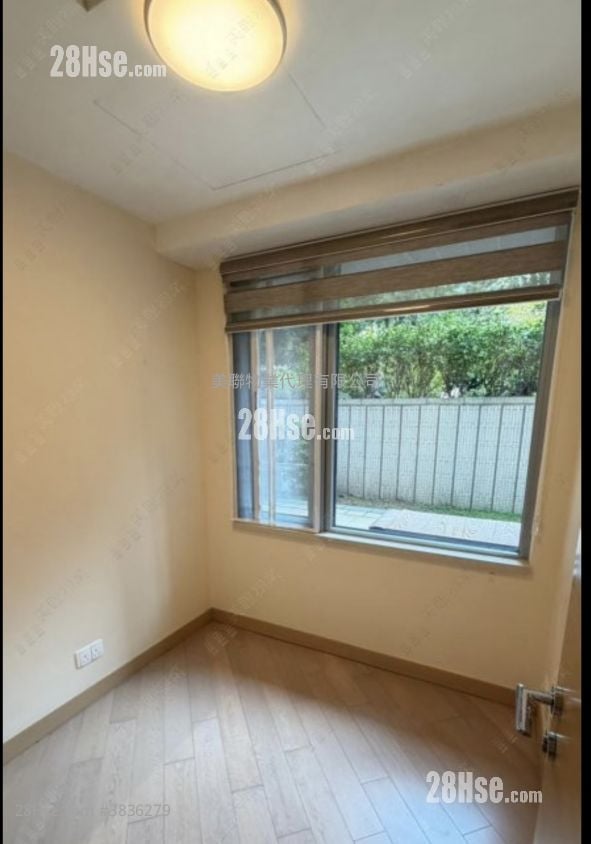 Century Link Sell 2 Bedrooms 463 ft²